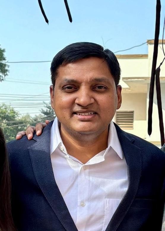 Dr. Rajkiran Shah (Father of Jiya Shah – Class X)
