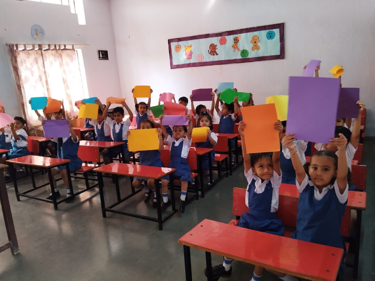 Paper Fan Making, Pulses Sticking